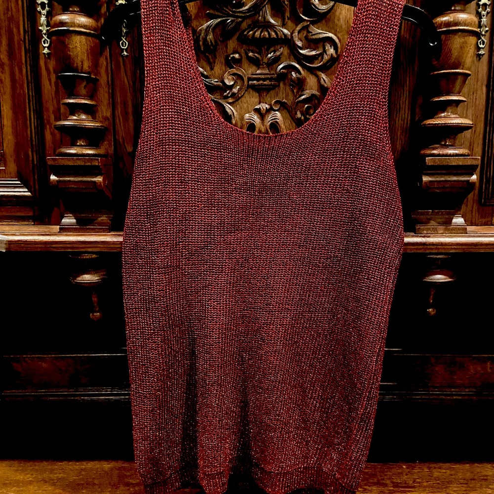 VINTAGE TESORI BURGUNDY METALLIC TANK